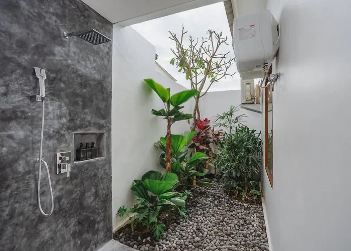 Karina - Sumptuous 1br Private Luxury Walking Distance To Nyanyi アパート *